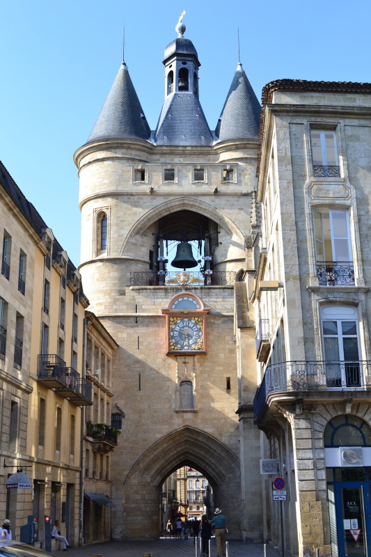 Grosse cloche Bordeaux